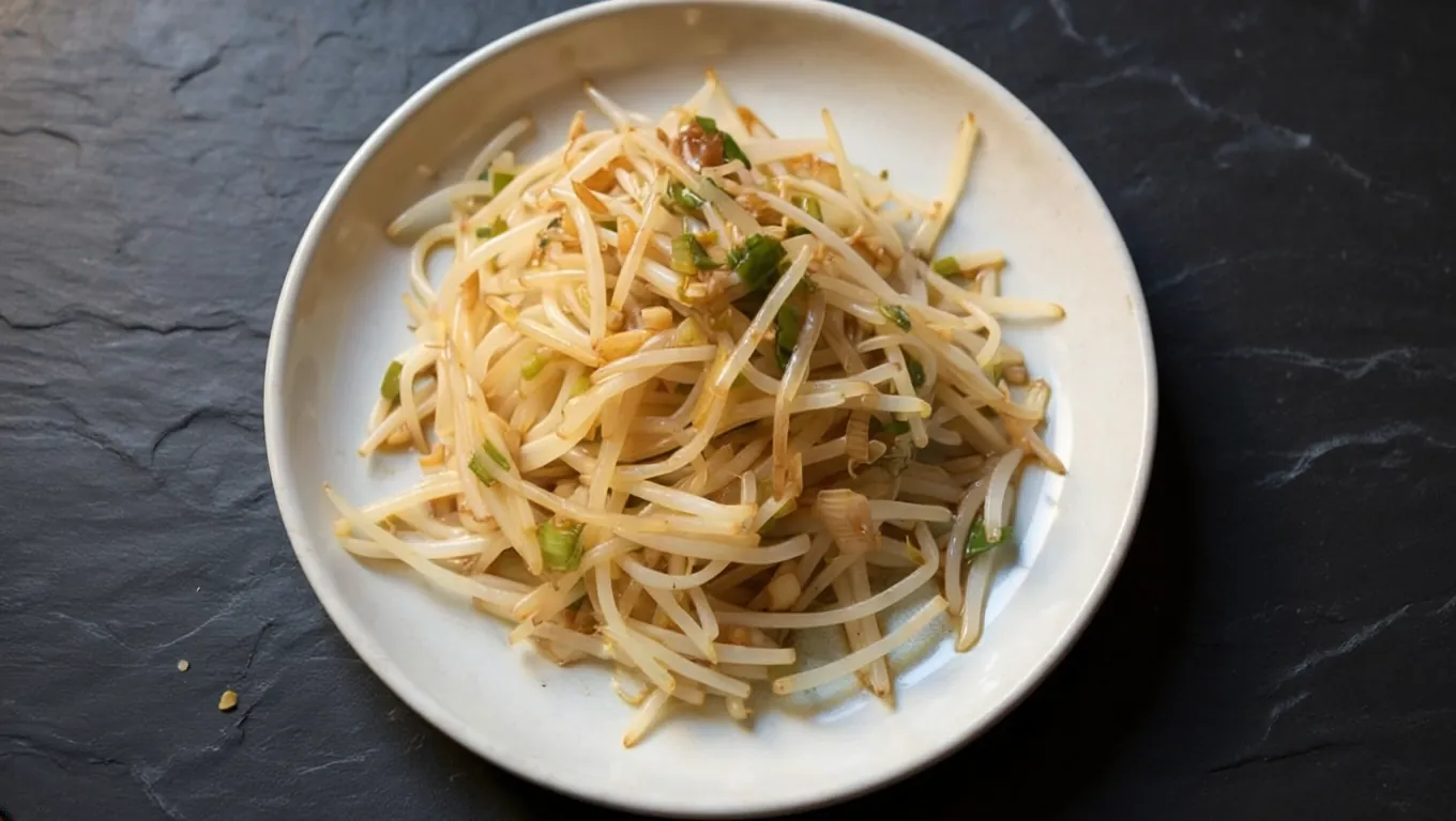 Stir Fried Bean Sprouts 淨炒芽菜